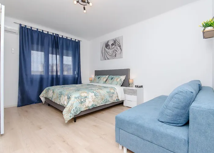 Apartment Blue Moon *