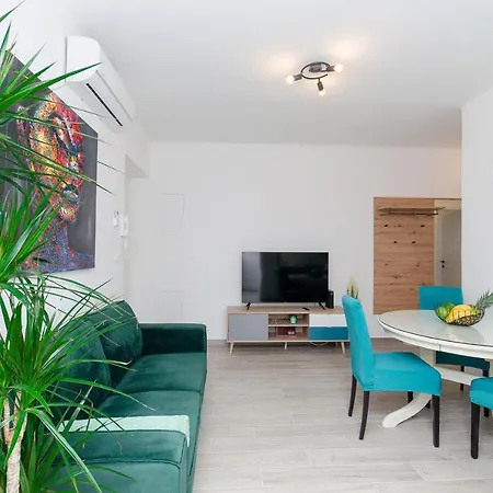 Blue Moon 斯普利特