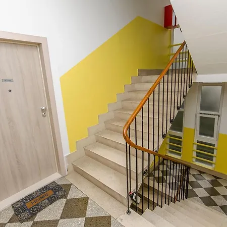 Blue Moon 스플리트